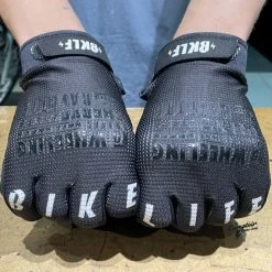 Gants BIKELIFE 'Trick List' Noirs -BMX Basprix gants bikelife trick list noirs 10