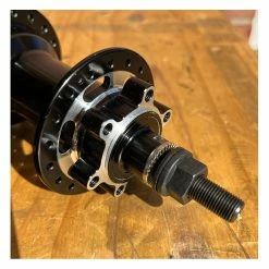 Moyeu COLLECTIVE C2 Arrière Noir -BMX Basprix moyeu collective c2 arriere noir 4